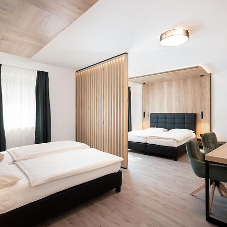 City Hotel シュトッケラウ エクステリア 写真